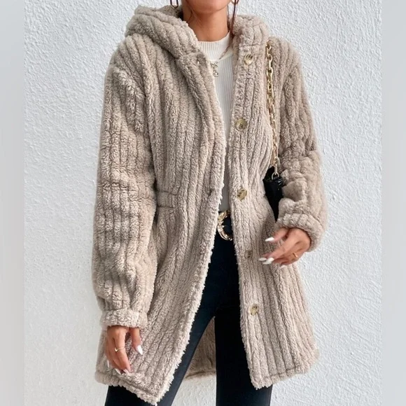 Cozy Tan Women's Jacket - Picture 5 of 5